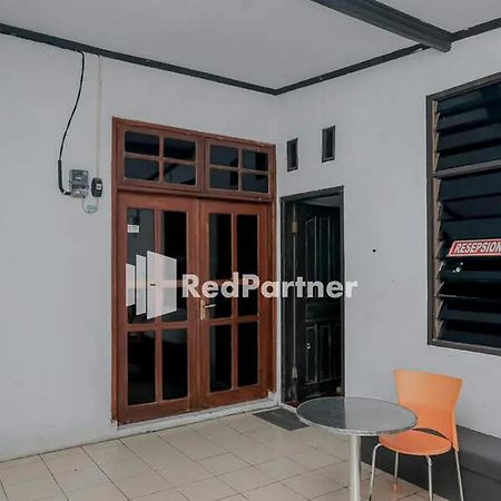 Pondok Damai Guest House Syariah Mitra Reddoorz Cirebon Extérieur photo
