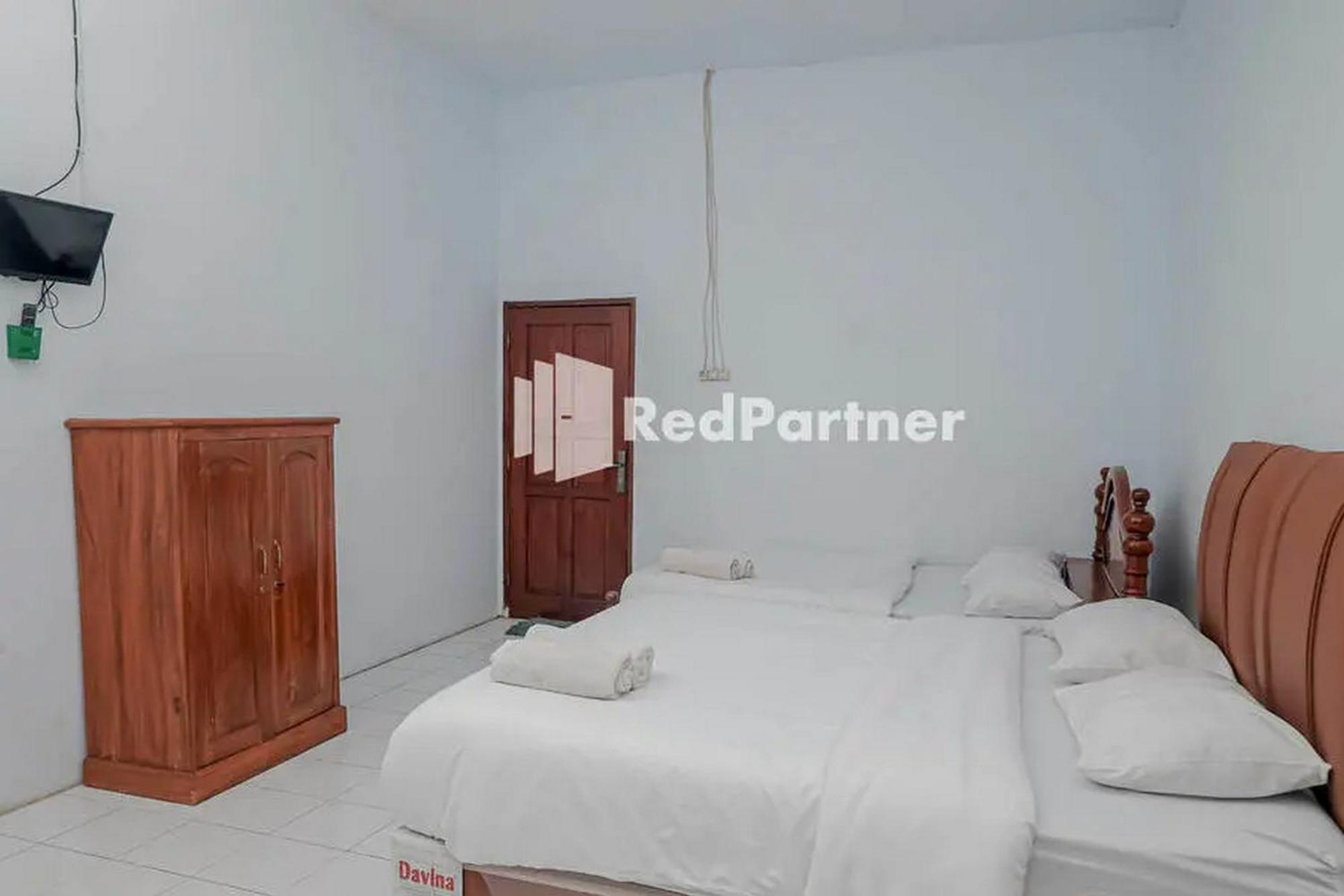 Pondok Damai Guest House Syariah Mitra Reddoorz Cirebon Extérieur photo